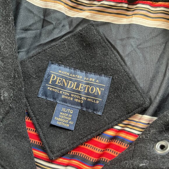 Pendleton Wool Jacket (women's XL) - Picture 3 of 12